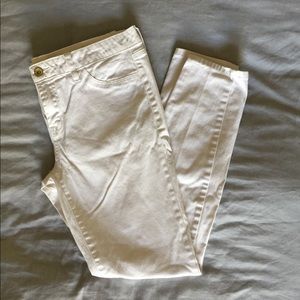 $6 with any bundle. White skinny jeans